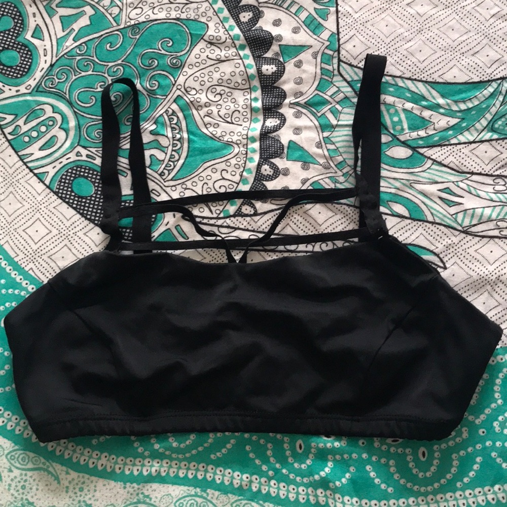 Onzie Cage Front Sports Bra